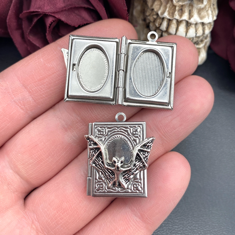 Jewelry Making Books - 2pcs 27*22mm 박쥐 책 로켓 매력